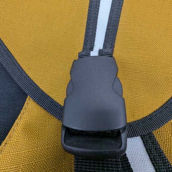 Ampac Messenger Bag With Adjustable Straps Yellow & Black - Picture 4 of 10